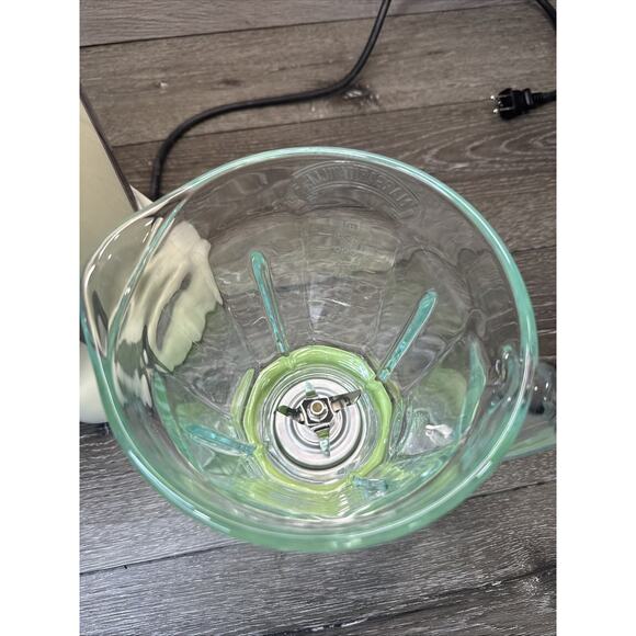 Margaritaville Key West DM1050 Premium Frozen Concoction Maker Margarita Machine - Picture 9 of 14